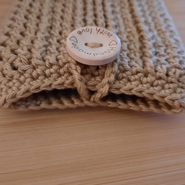 20260831_175749 Gehäkelte Smartphonetasche Handysocke messing 8x16cm