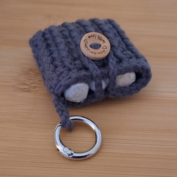 Gehäkelte Smartphonetasche Handysocke mit Minitäschchen dunkelgrau 7,5x16cm