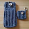 Gehäkelte Smartphonetasche Handysocke mit Minitäschchen dunkelgrau 7,5x16cm