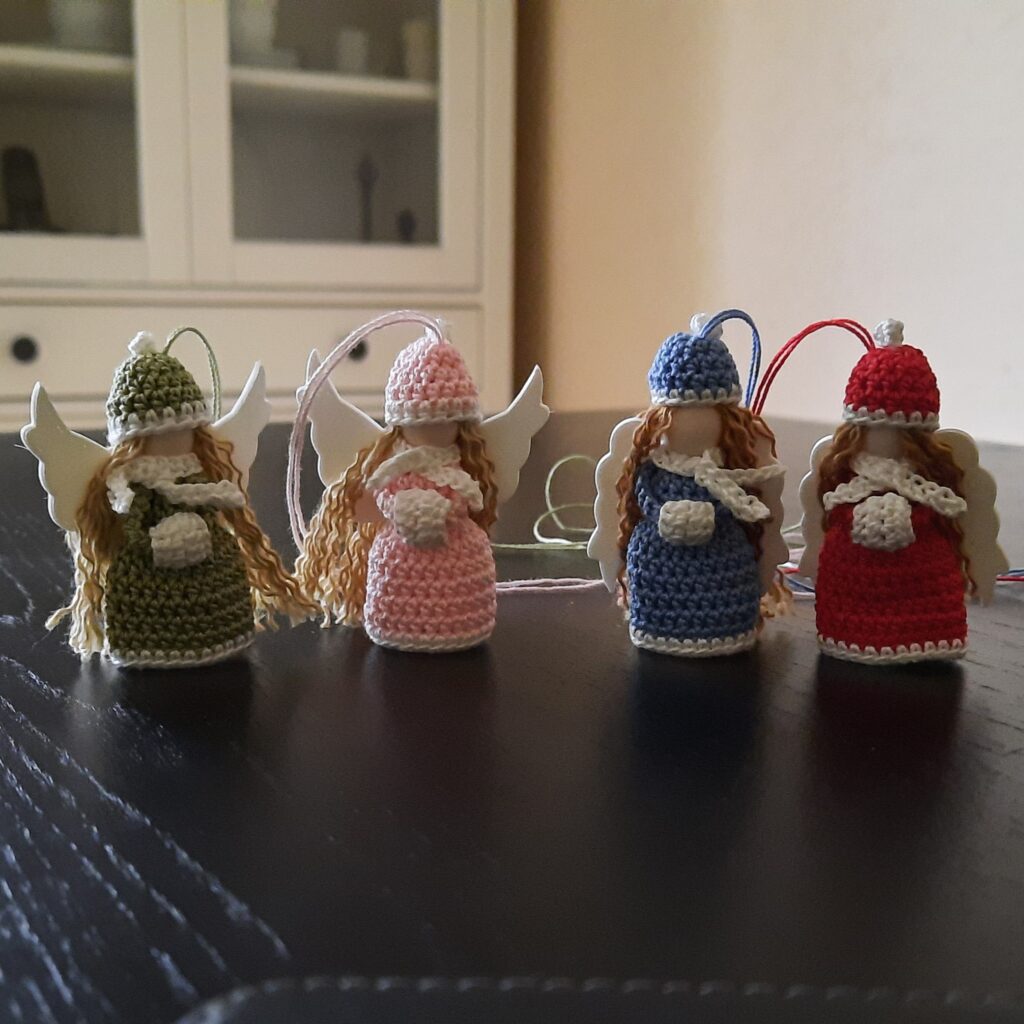 Engel Winterengel Weihnachtsengel Anhänger Baumschmuck (1 Stück)