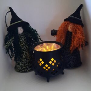 20261021_152739 Halloween Hexe zum Hängen oder Stellen (15 cm)
