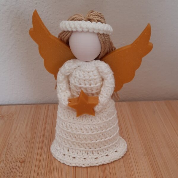Engel Weihnachtsengel Christkind wollweiß-gold zum Hängen oder Stellen (12 cm)