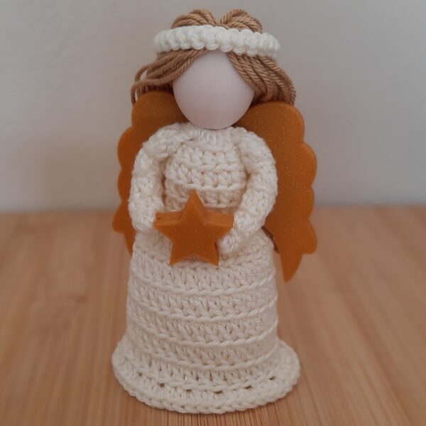 Engel Weihnachtsengel Christkind wollweiß-gold zum Hängen oder Stellen (12 cm)